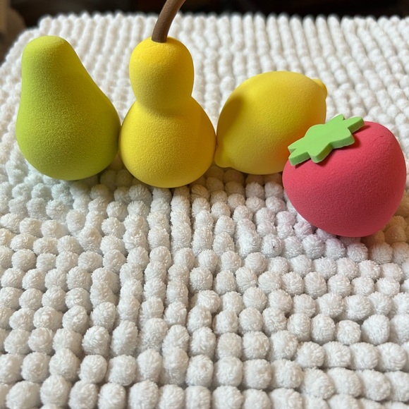 MAKEUP SPONGES-Fruit inspired! - Picture 6 of 8